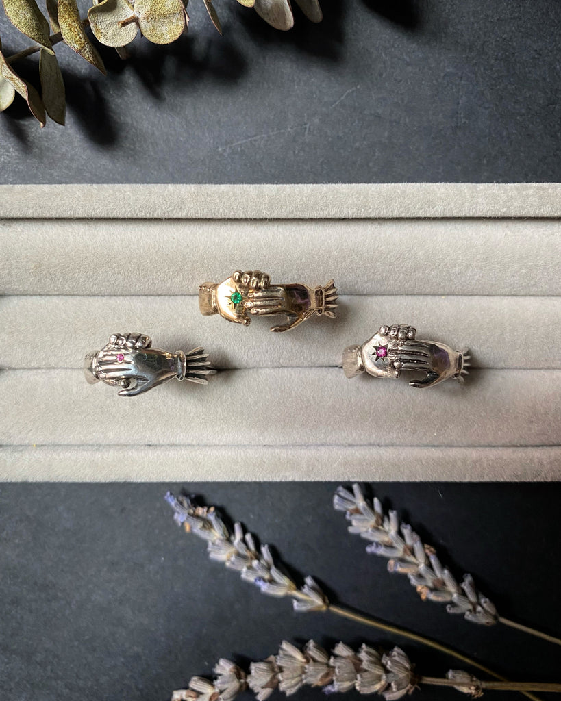FEDE GIMMEL rings have been used for centuries to symbolize the union of  two people: in friendship, in marriage. The… | Jewelry, Ancient jewelry,  Accessories rings